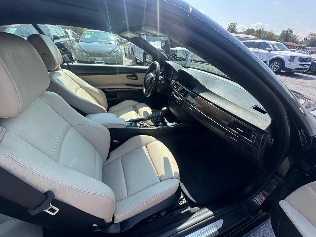 BMW 3 Series 2dr Conv 328i SULEV 2011