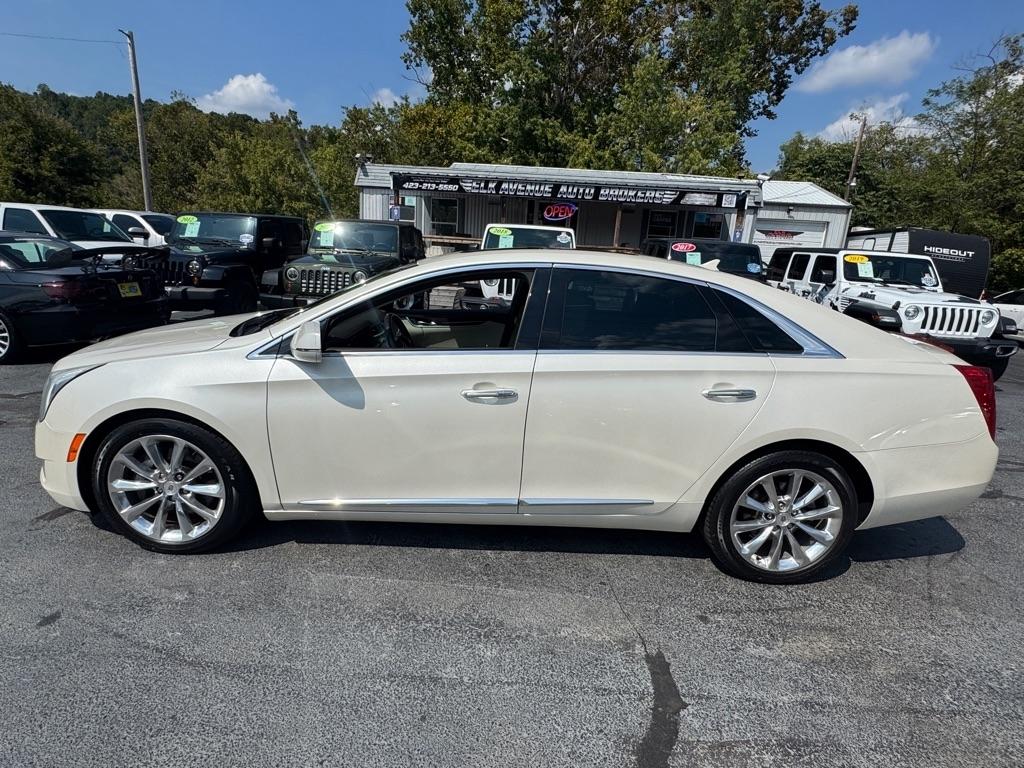 Cadillac XTS 4dr Sdn Premium AWD 2013