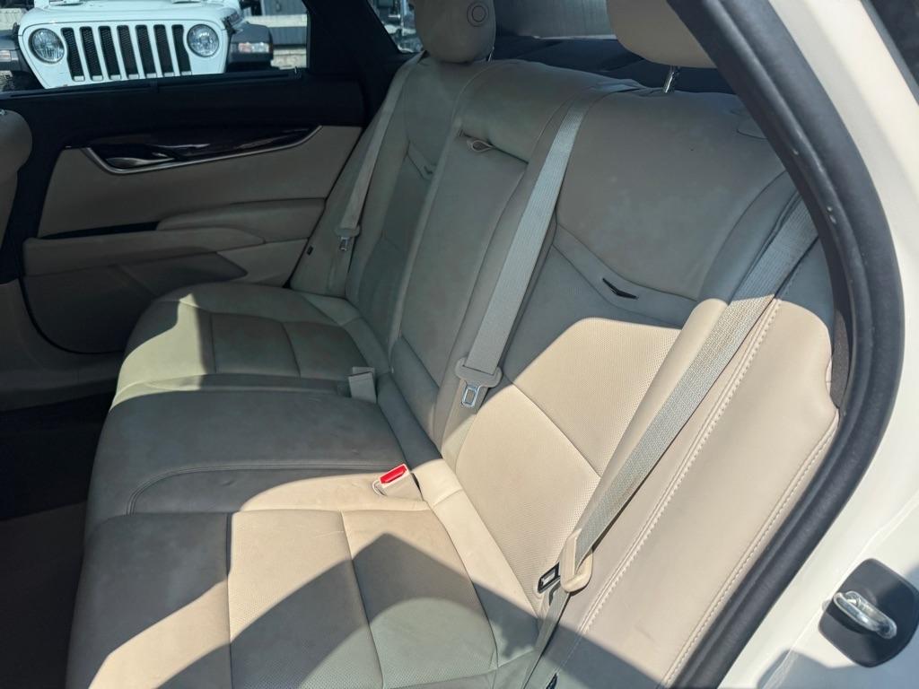Cadillac XTS 4dr Sdn Premium AWD 2013