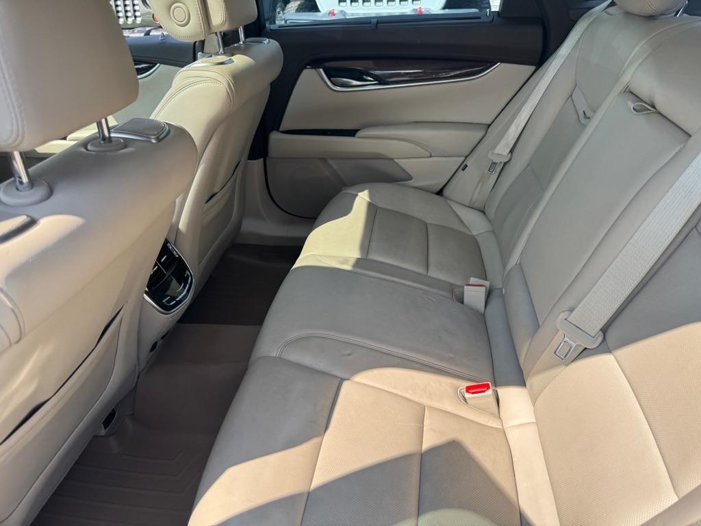 Cadillac XTS 4dr Sdn Premium AWD 2013