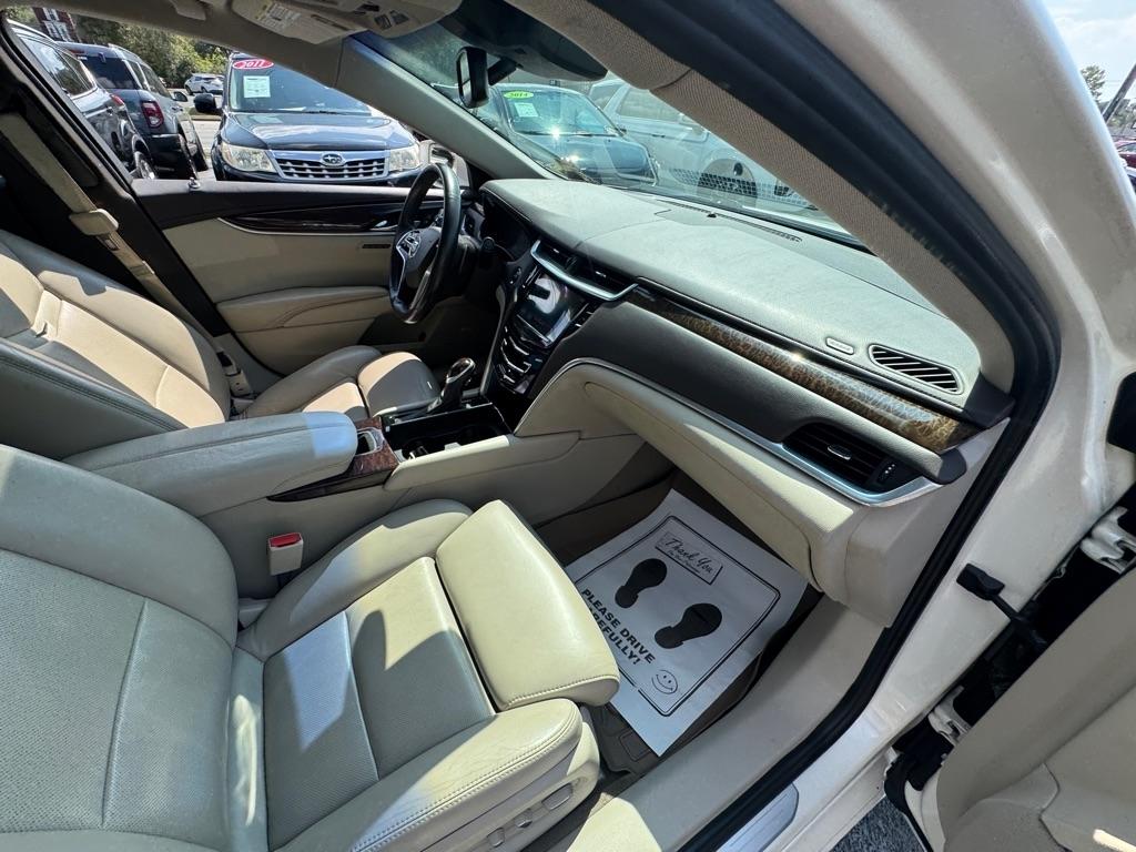 Cadillac XTS 4dr Sdn Premium AWD 2013