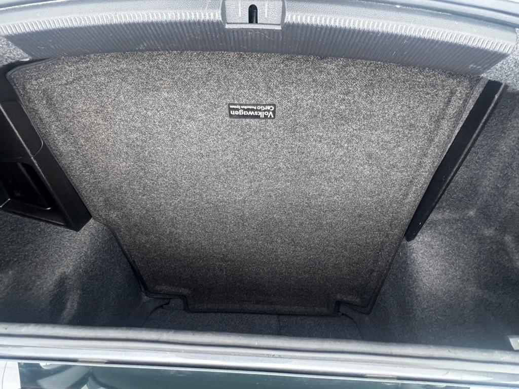 Volkswagen Passat 4dr Sdn 2.0L Manual TDI SE 2013