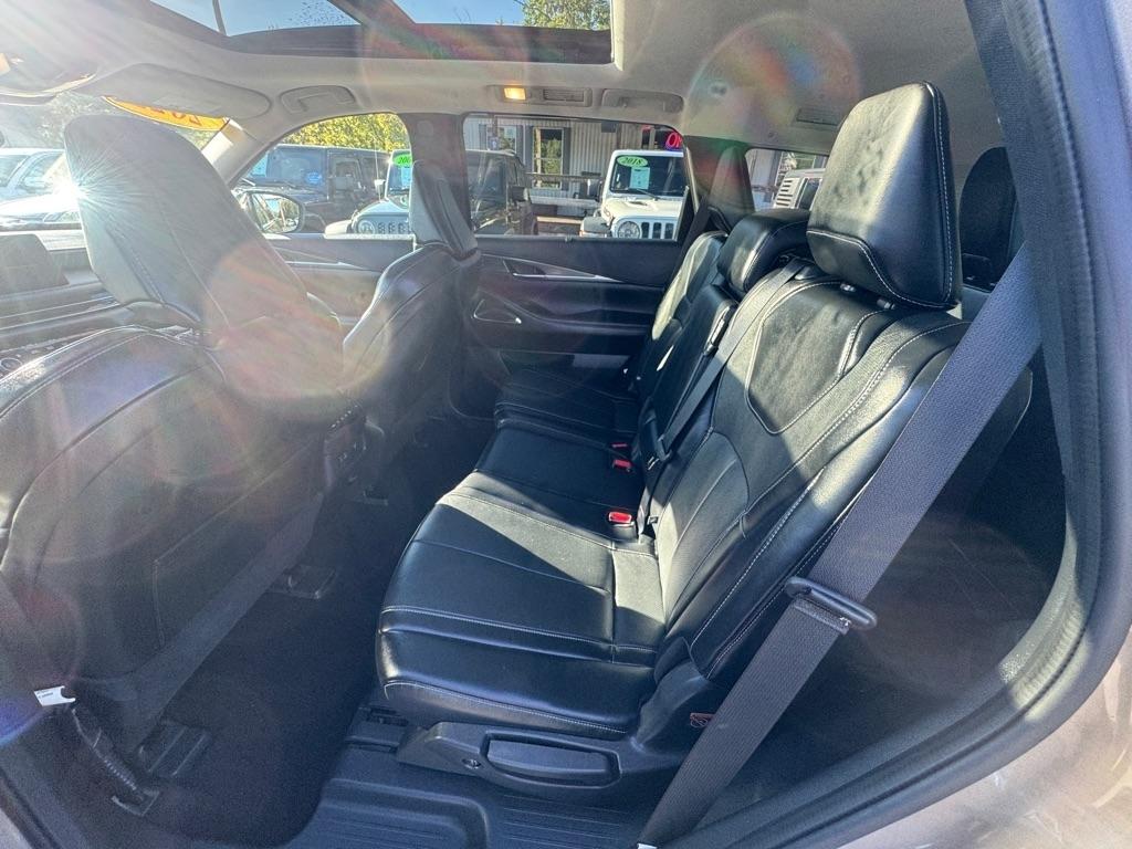 Infiniti QX60 LUXE AWD 2022