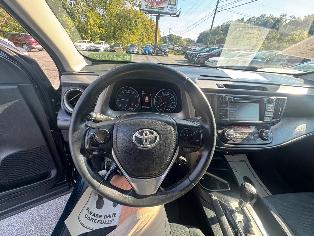 Toyota RAV4 XLE AWD (Natl) 2018