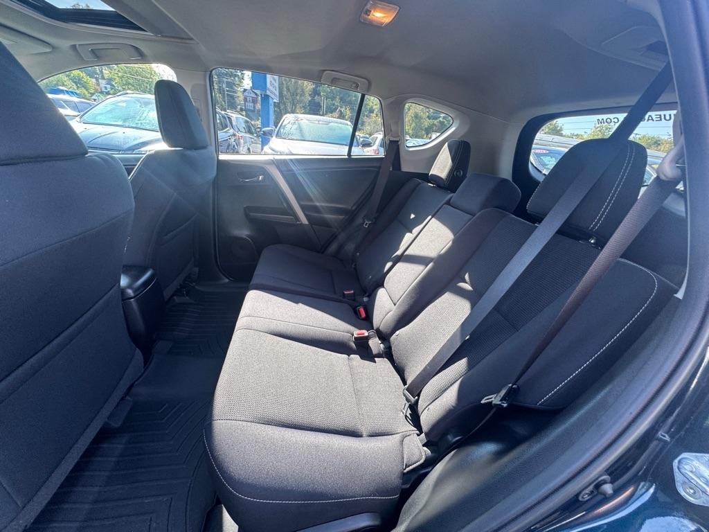 Toyota RAV4 XLE AWD (Natl) 2018