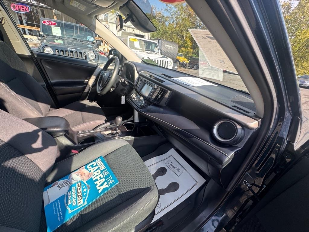 Toyota RAV4 XLE AWD (Natl) 2018