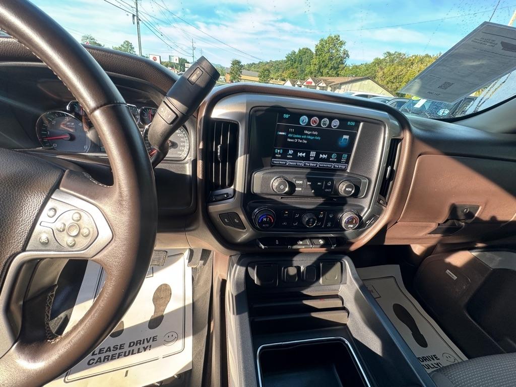 Chevrolet Silverado 1500 4WD Crew Cab 143.5" LT w/2LT 2017
