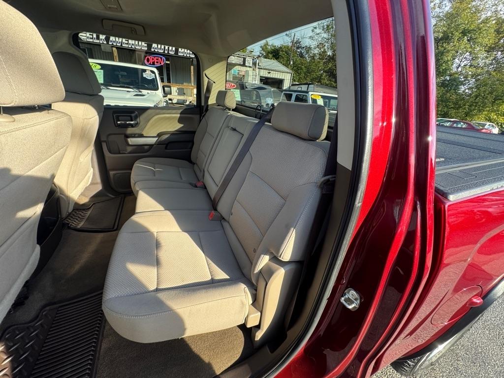 Chevrolet Silverado 1500 4WD Crew Cab 143.5" LT w/2LT 2017