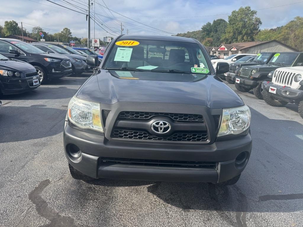 Toyota Tacoma 4WD Reg I4 MT (Natl) 2011