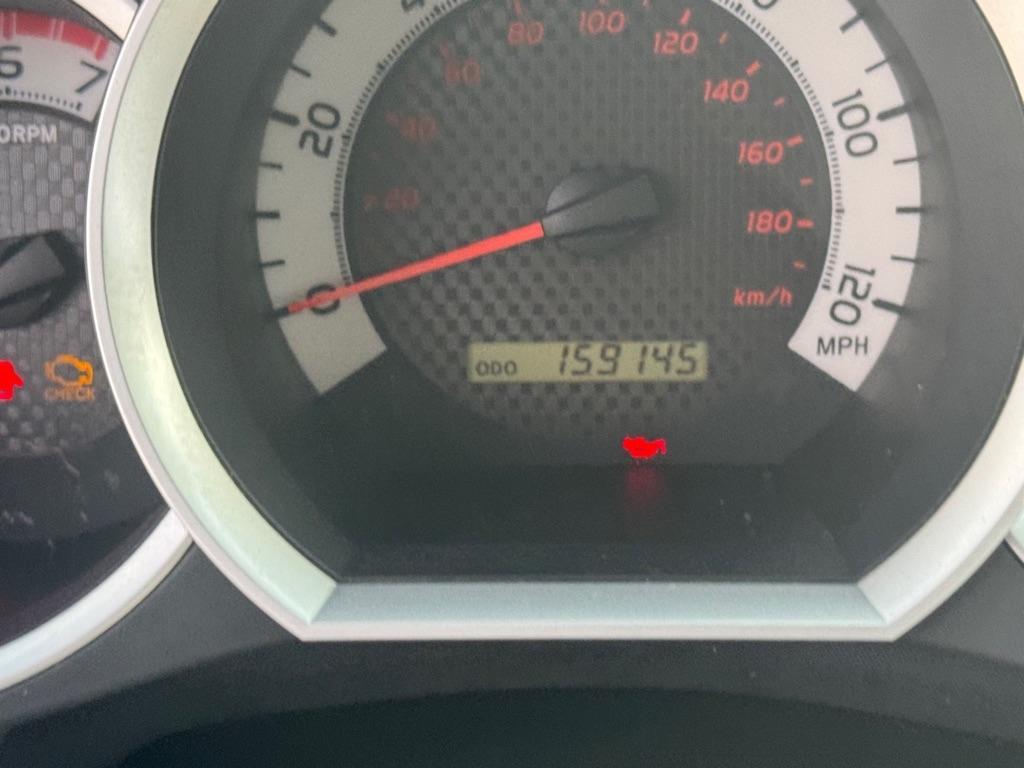 Toyota Tacoma 4WD Reg I4 MT (Natl) 2011