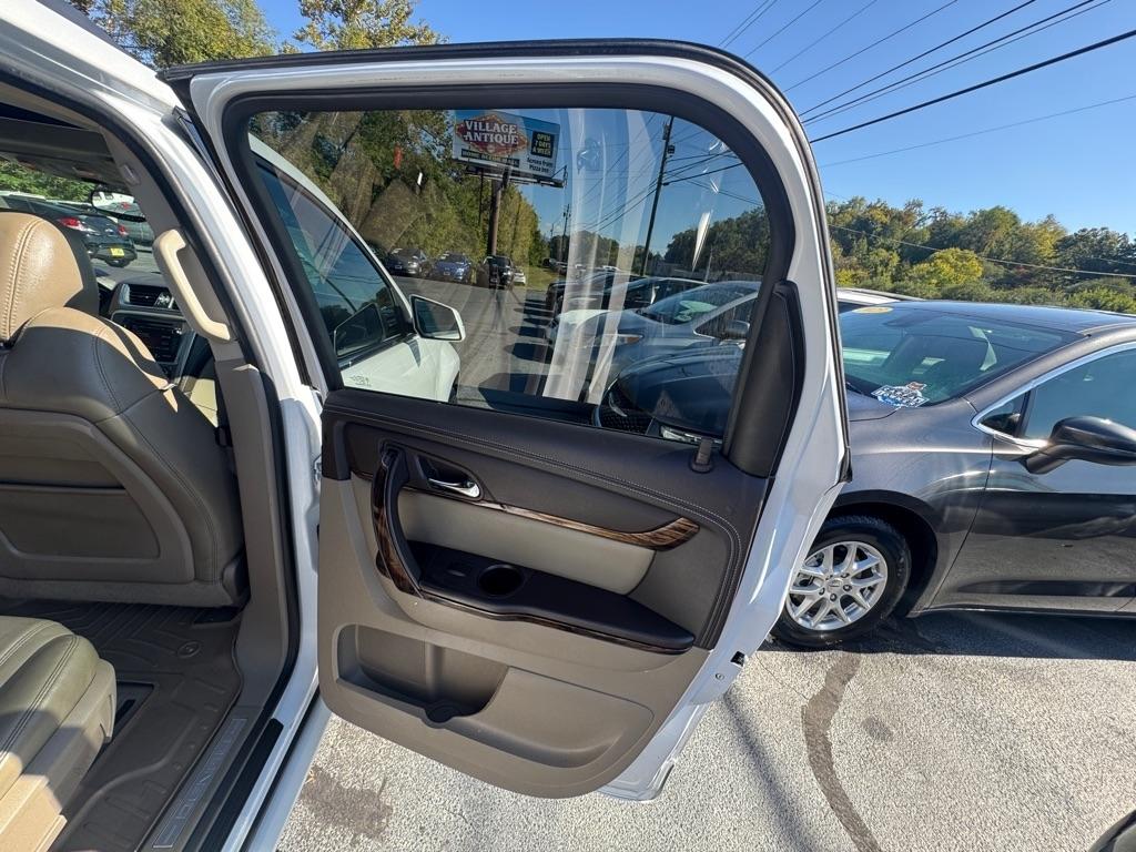 GMC Acadia AWD 4dr Denali 2016