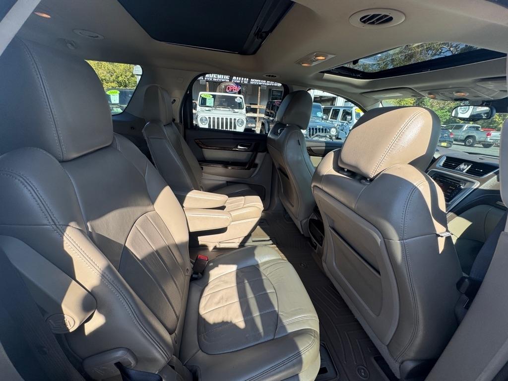 GMC Acadia AWD 4dr Denali 2016