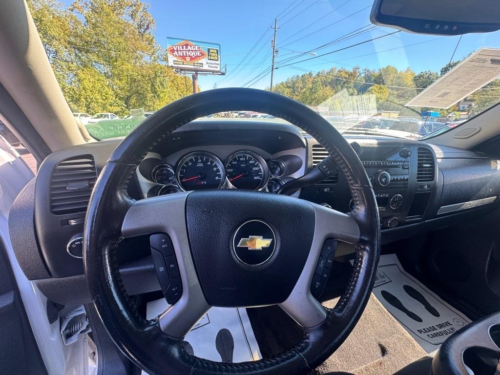 Chevrolet Silverado 1500 4WD Ext Cab 143.5" LT 2013
