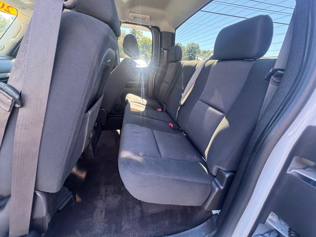 Chevrolet Silverado 1500 4WD Ext Cab 143.5" LT 2013