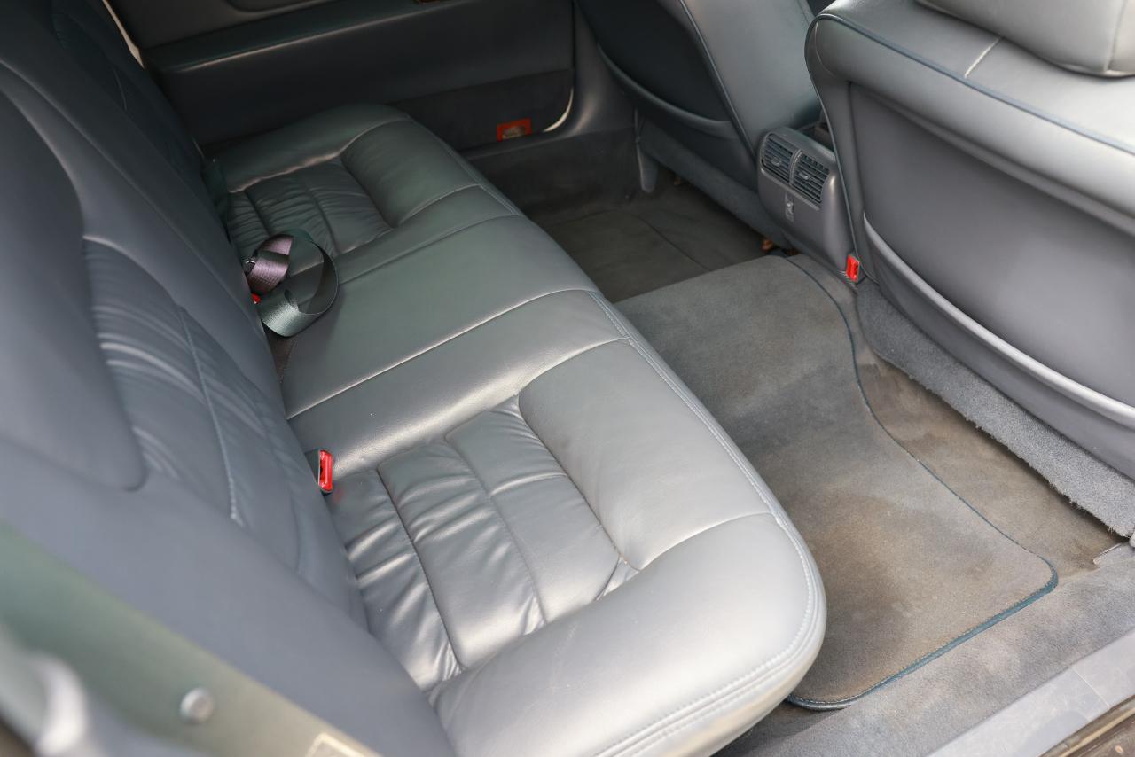 Lincoln Town Car Executive Limo 1999