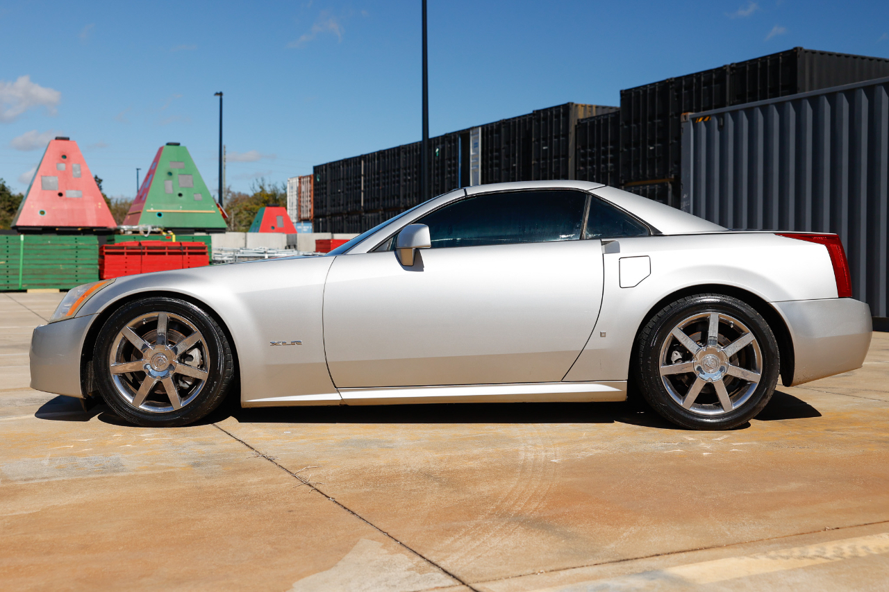 Cadillac XLR 2dr Convertible 2008