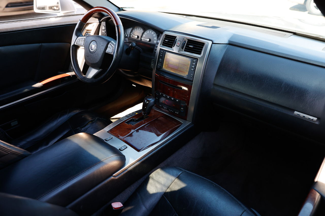 Cadillac XLR 2dr Convertible 2008