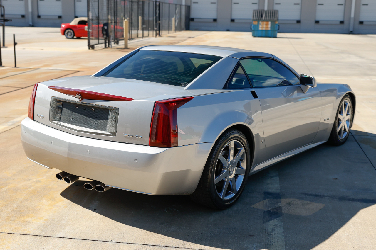 Cadillac XLR 2dr Convertible 2008