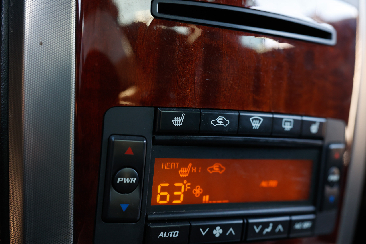 Cadillac XLR 2dr Convertible 2008