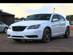 2013 Chrysler 200 