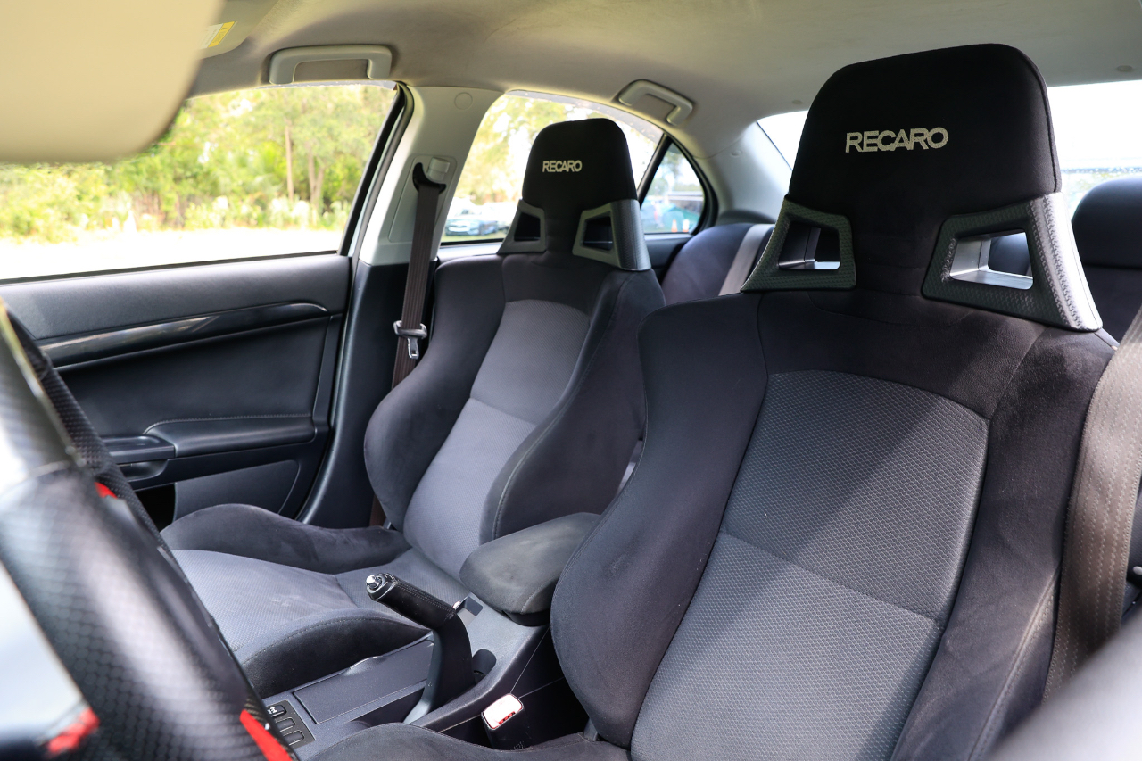 Mitsubishi Lancer Evolution  2012