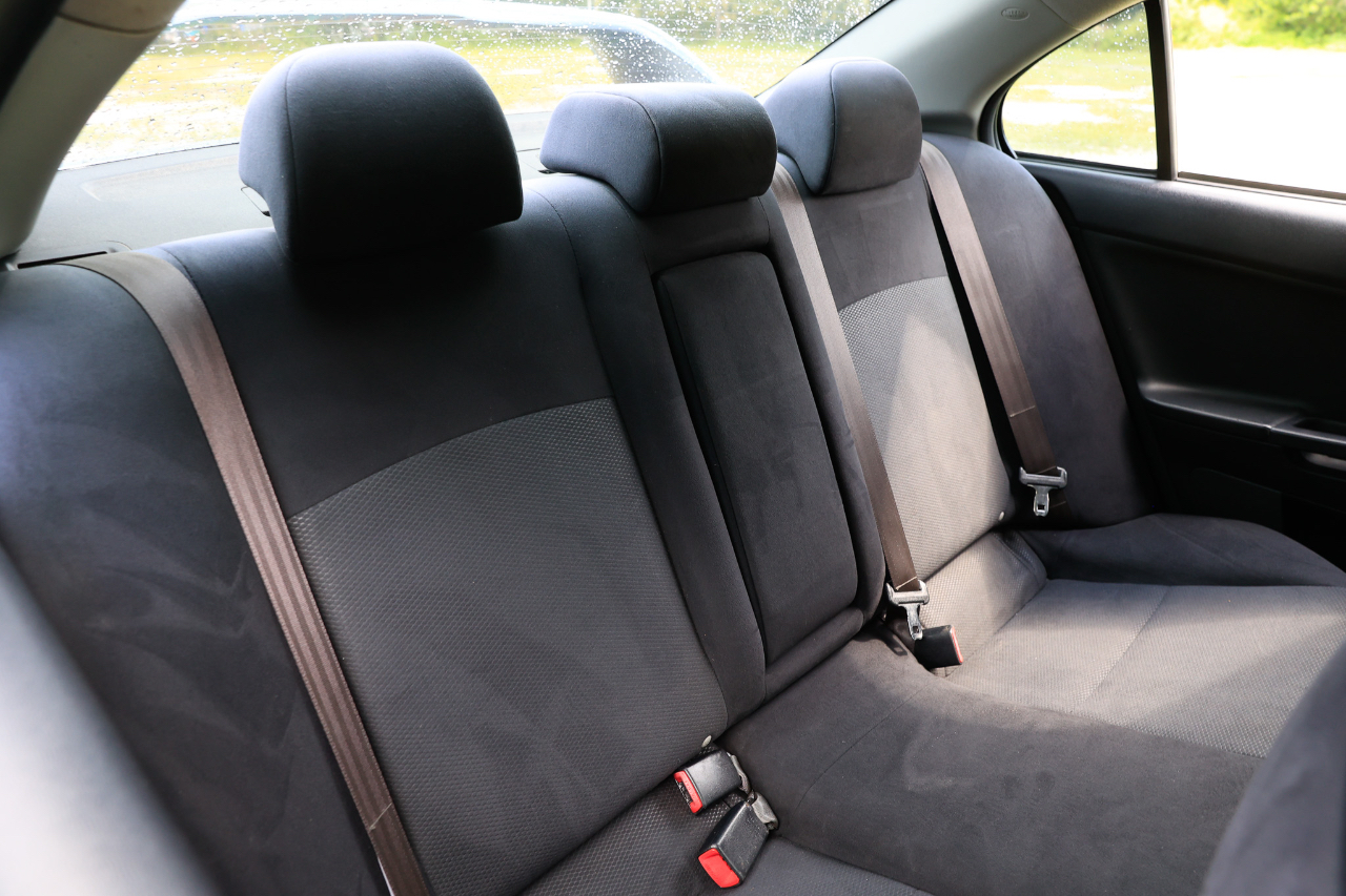 Mitsubishi Lancer Evolution  2012