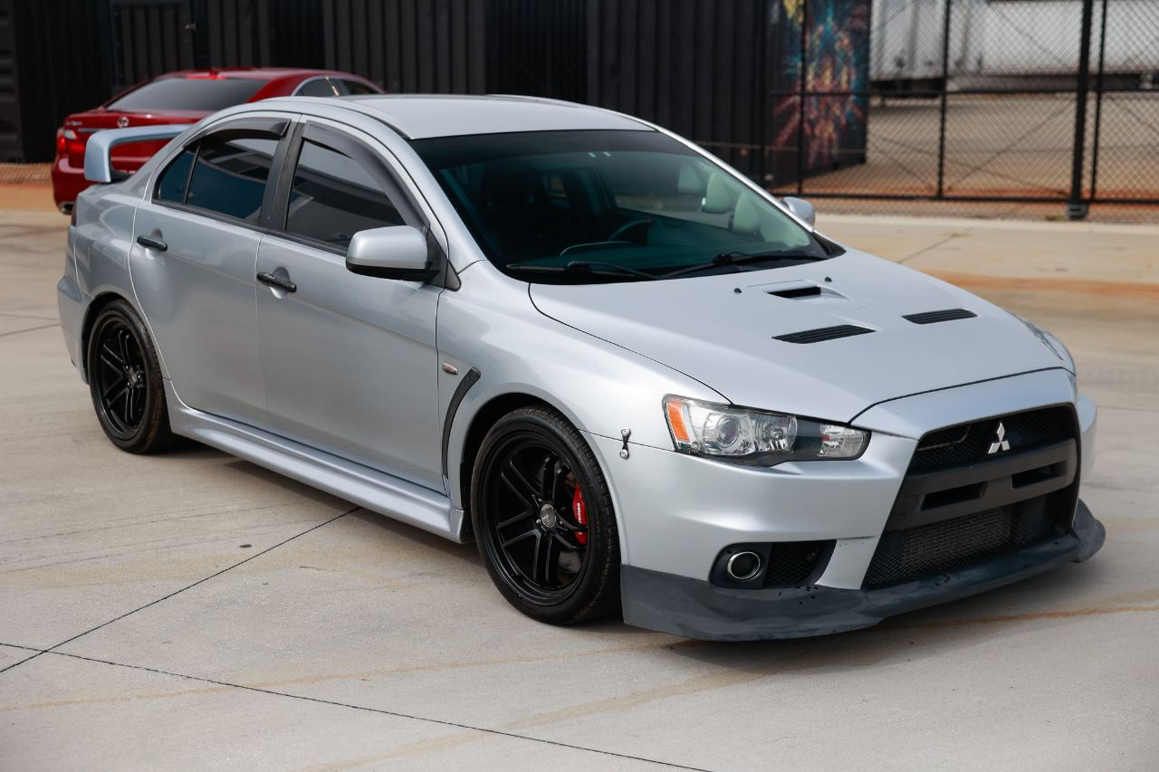 Mitsubishi Lancer Evolution  2012