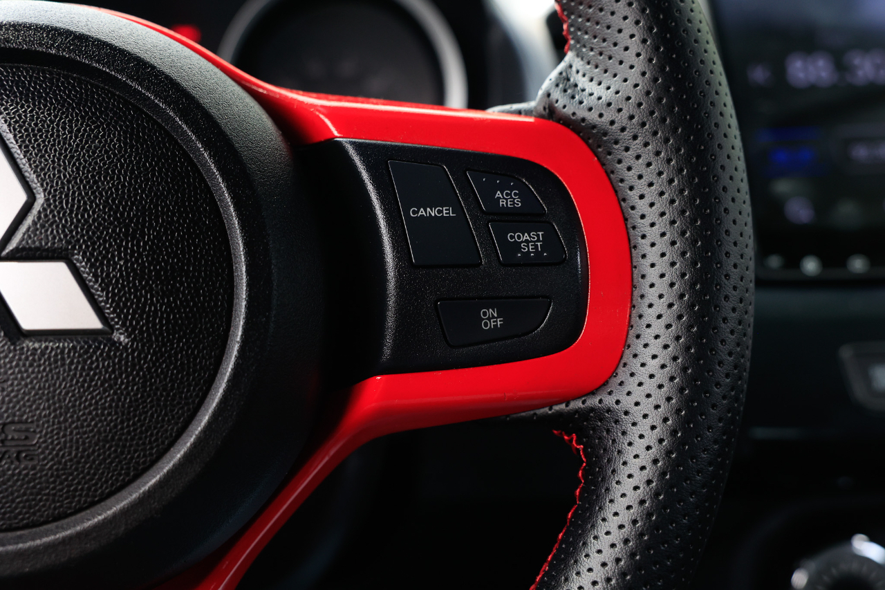 Mitsubishi Lancer Evolution  2012