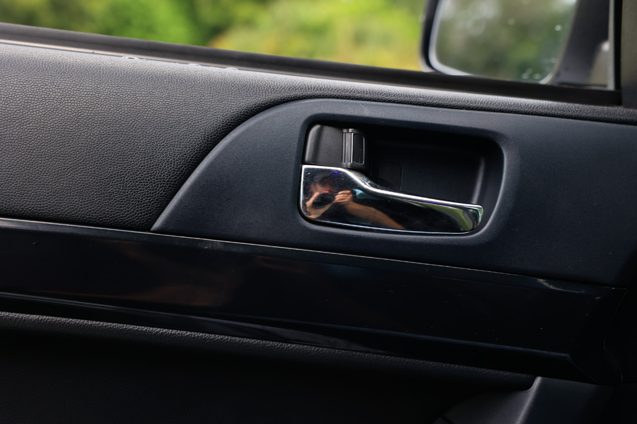 Mitsubishi Lancer Evolution  2012