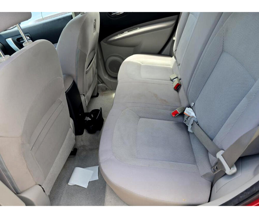 2014 Nissan Rogue Select S photo 11
