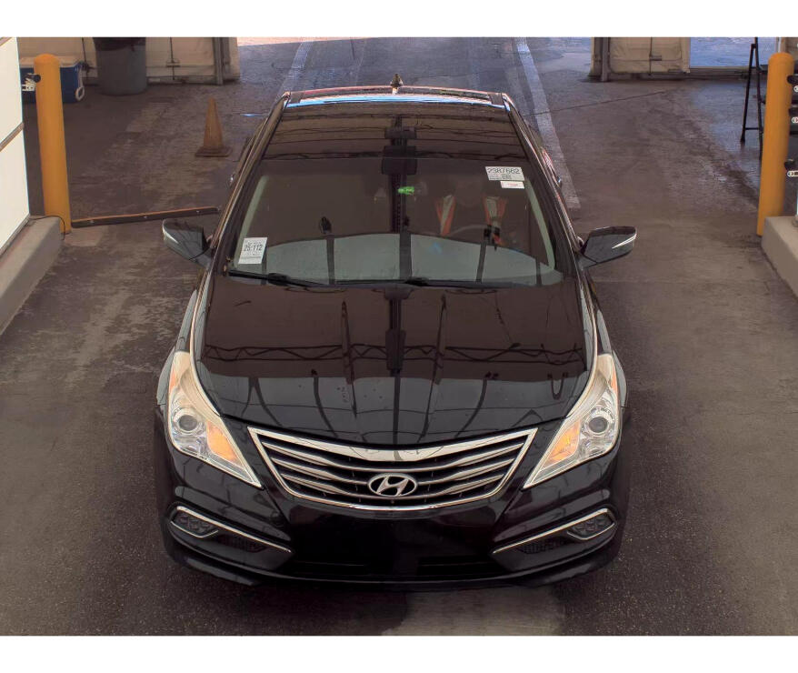2016 Hyundai Azera Limited photo 3