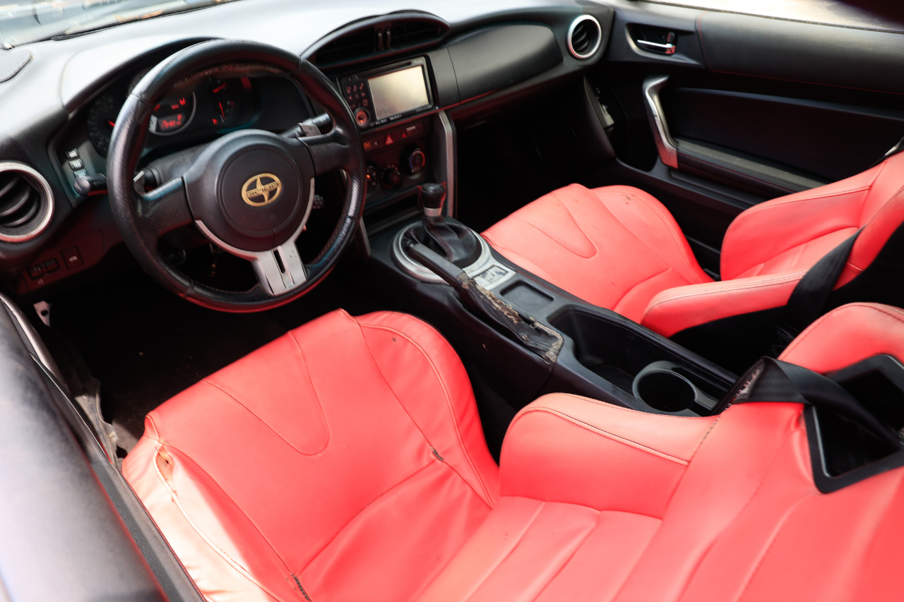 2013 Scion FR-S photo 4