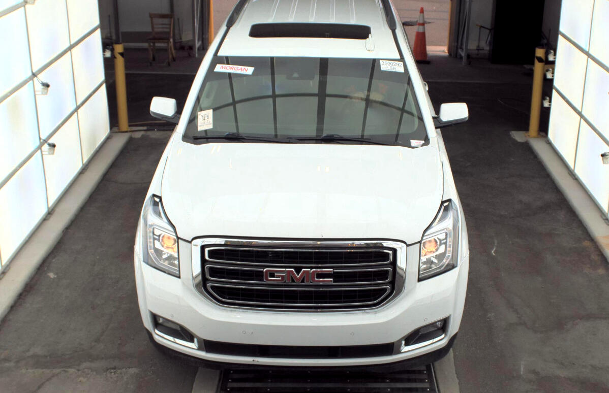2018 Gmc Yukon XL 1500 SLT photo 2