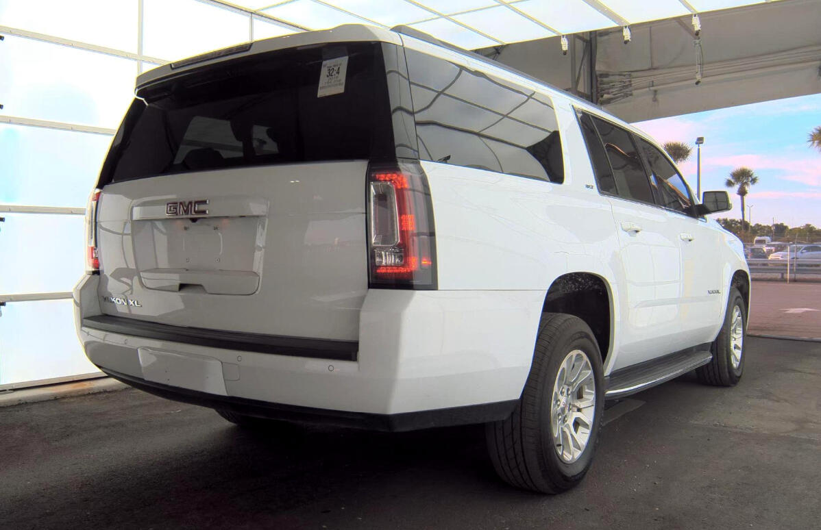 2018 Gmc Yukon XL 1500 SLT photo 4