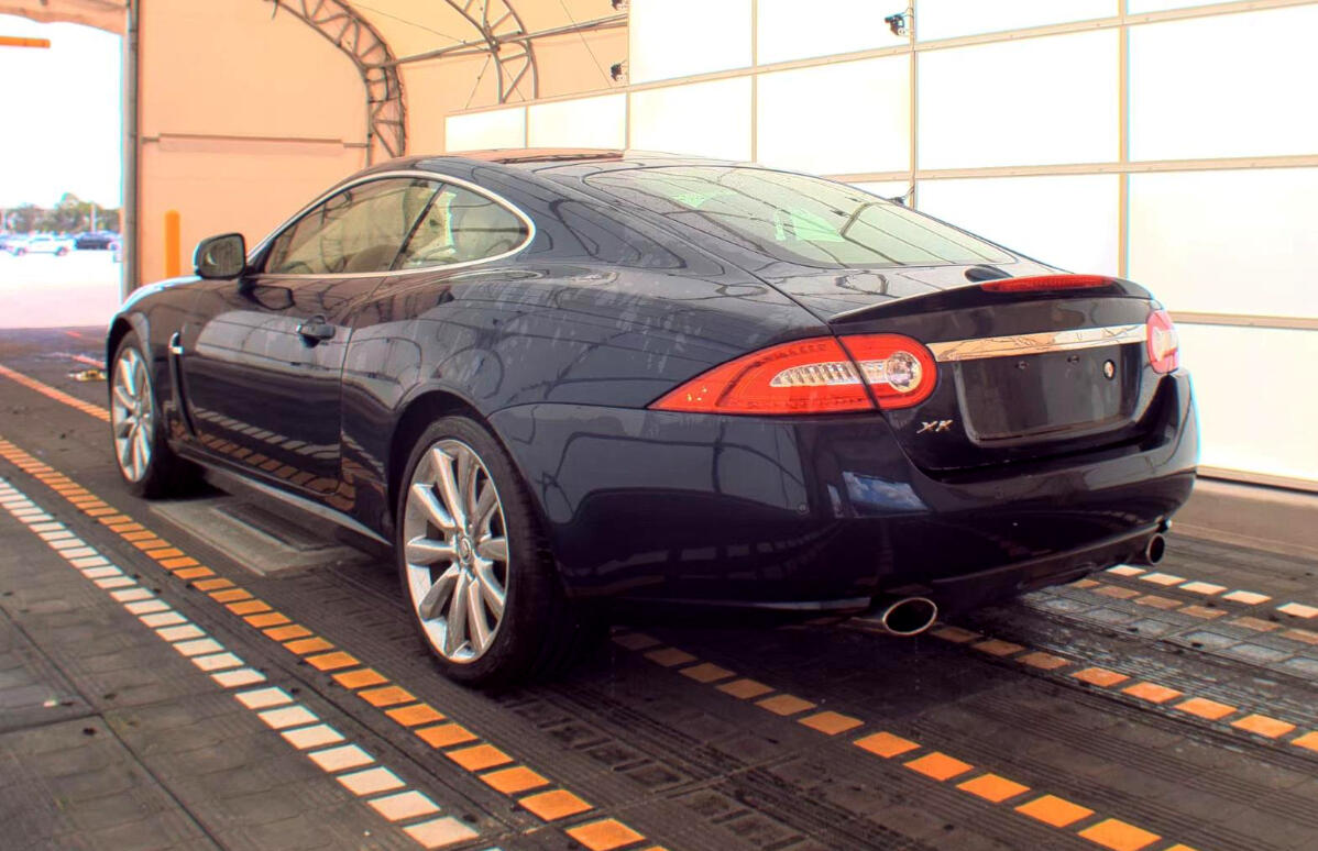 2010 Jaguar XK XKR Portfolio photo 6