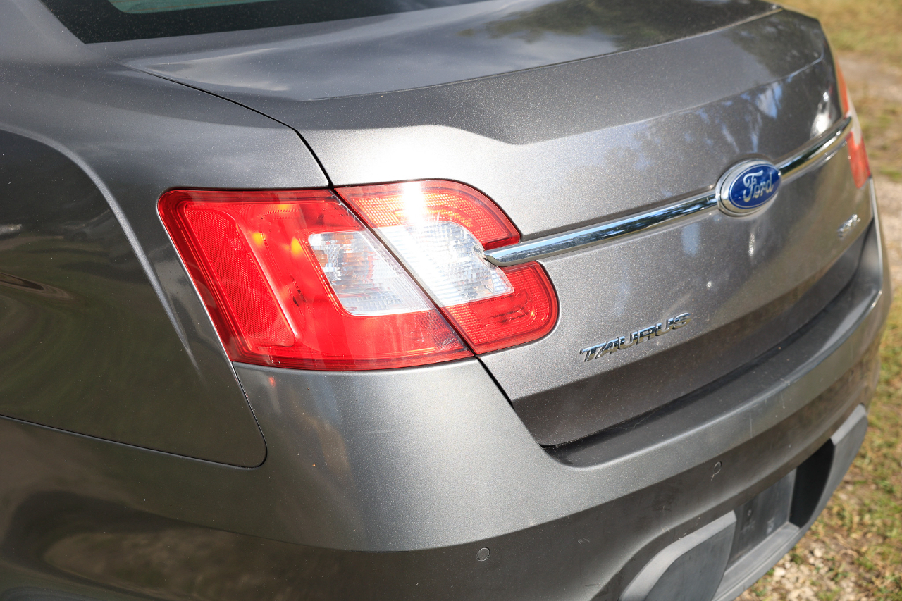 Ford Taurus SEL 2012 Ford Taurus SEL 2012