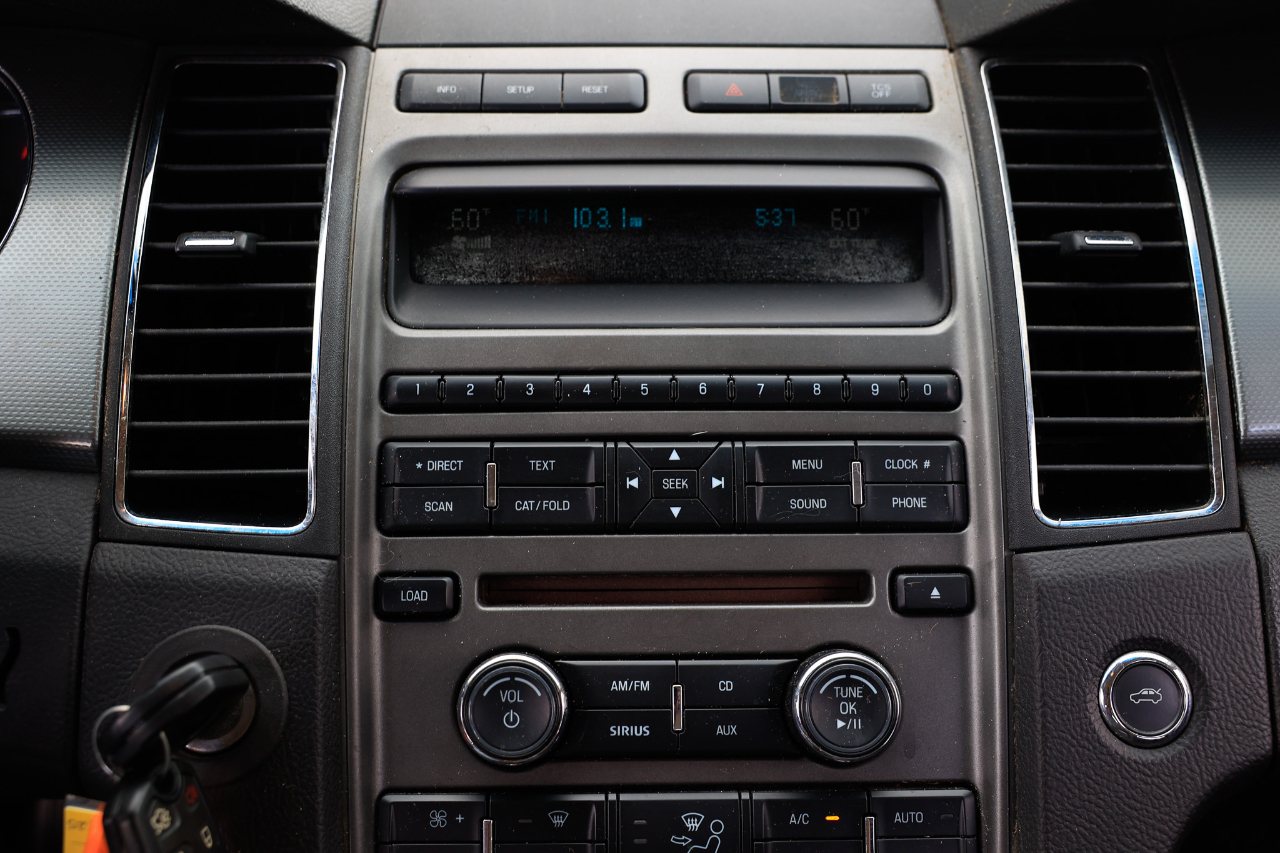 Ford Taurus SEL 2012 Ford Taurus SEL 2012