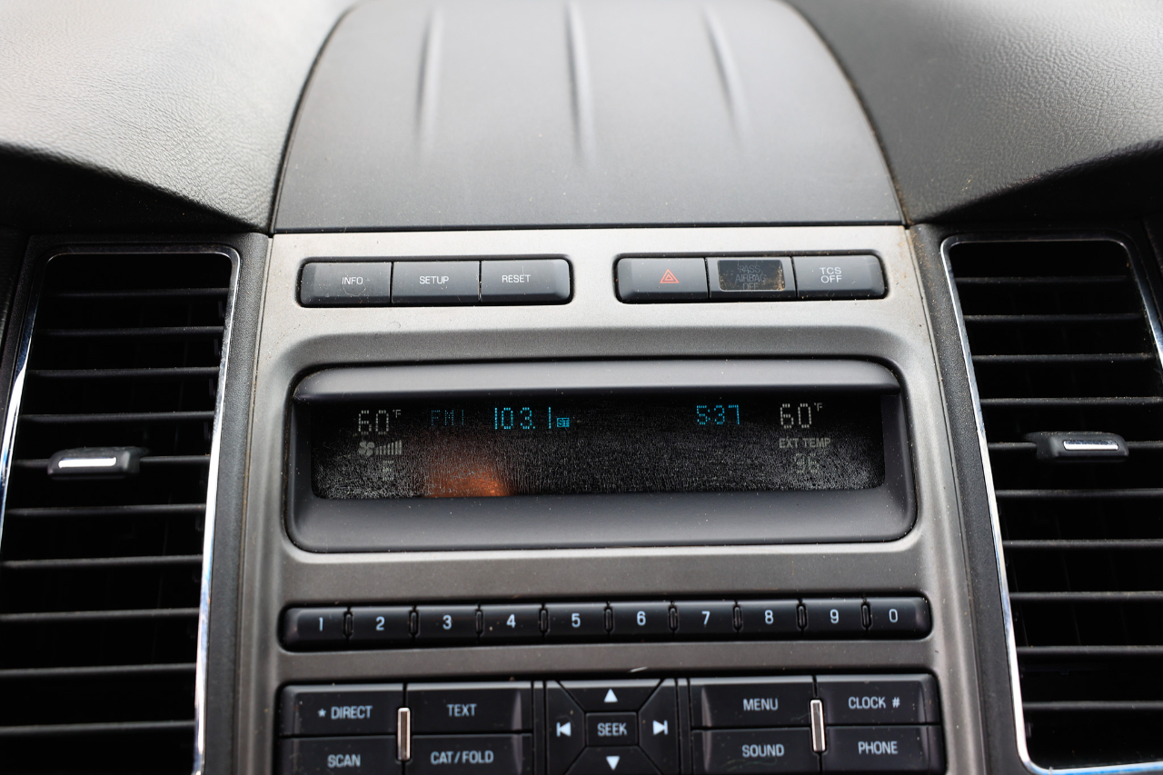 Ford Taurus SEL 2012 Ford Taurus SEL 2012