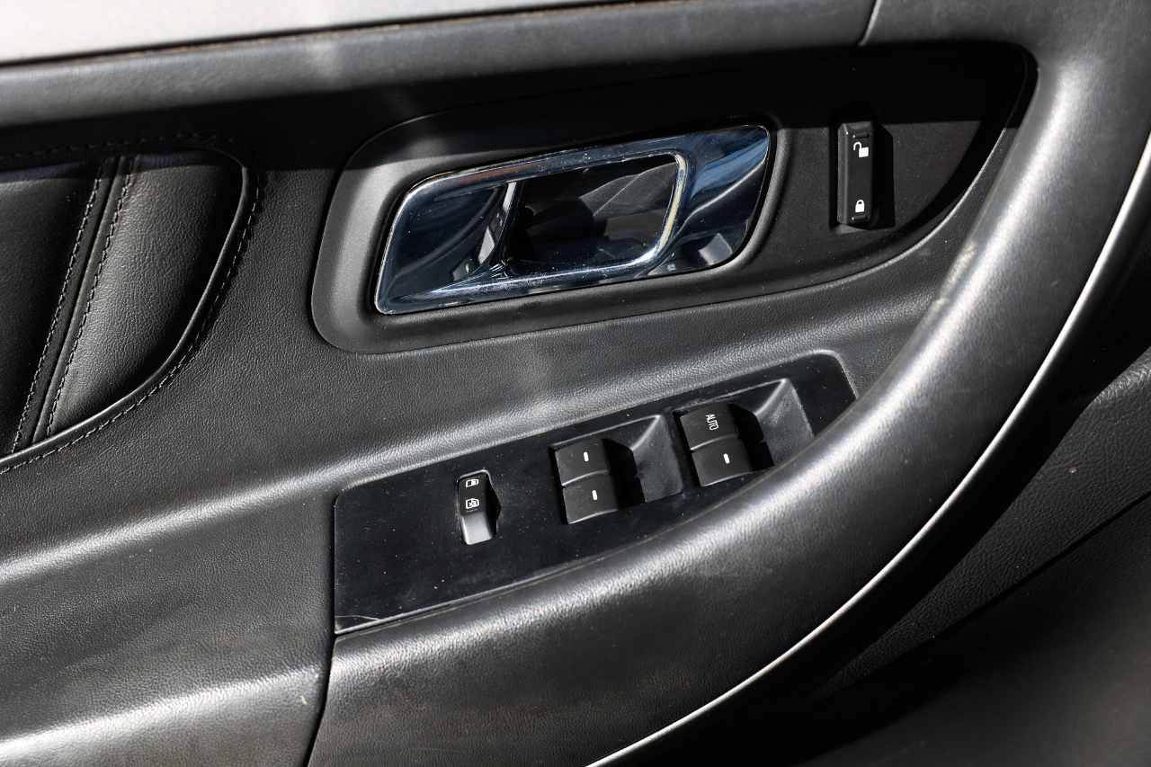 Ford Taurus SEL 2012 Ford Taurus SEL 2012