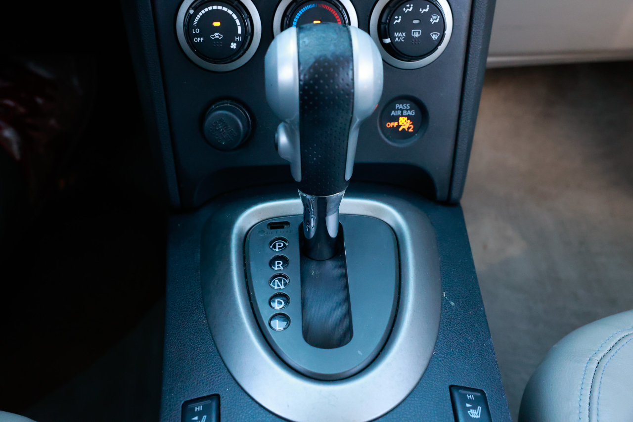 Nissan Rogue  2010 Nissan Rogue  2010