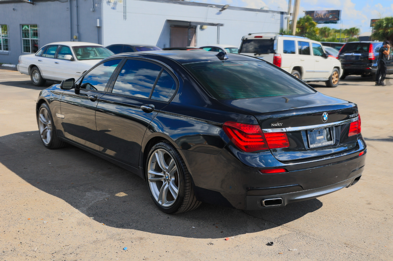 BMW 7 Series 750Li 2014 BMW 7 Series 750Li 2014
