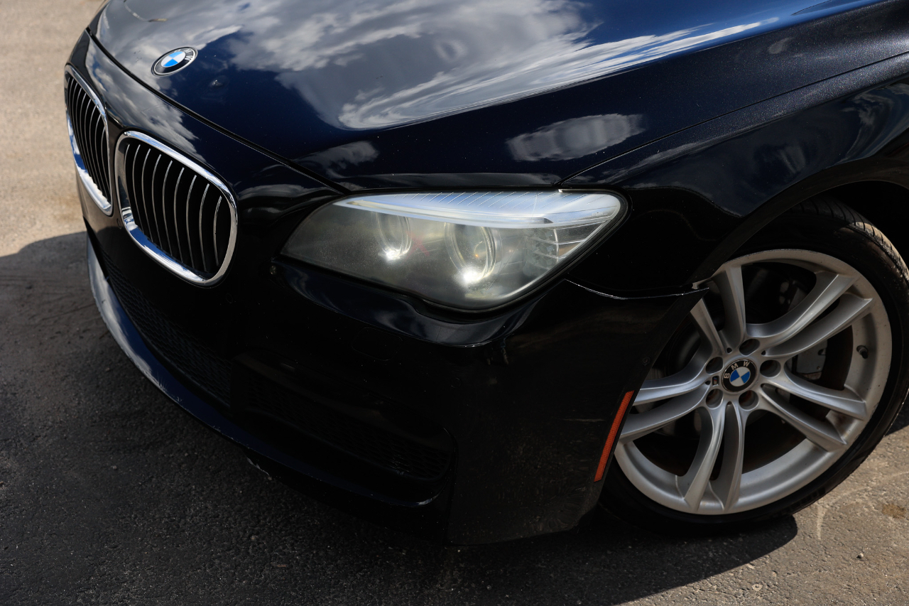 BMW 7 Series 750Li 2014 BMW 7 Series 750Li 2014