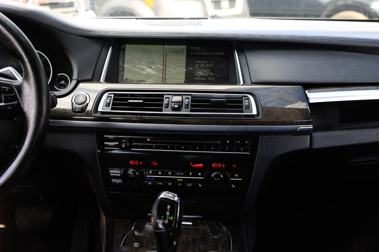 BMW 7 Series 750Li 2014 BMW 7 Series 750Li 2014