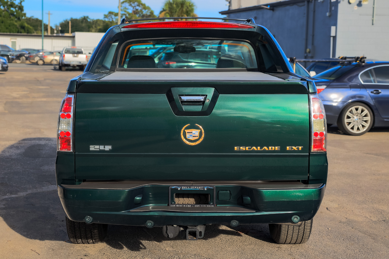 2003 Cadillac Escalade EXT Sport photo 9