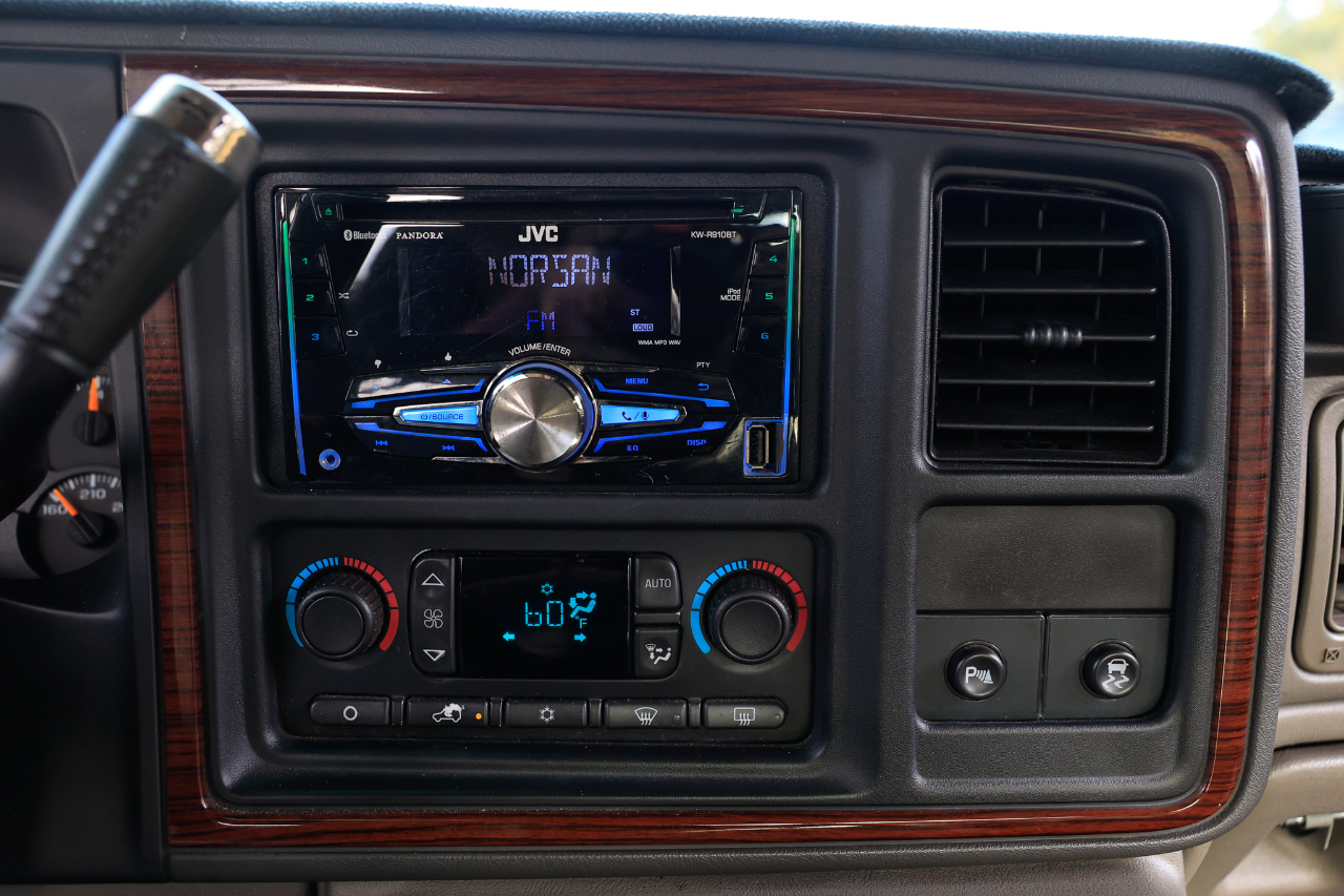 2003 Cadillac Escalade EXT Sport photo 31
