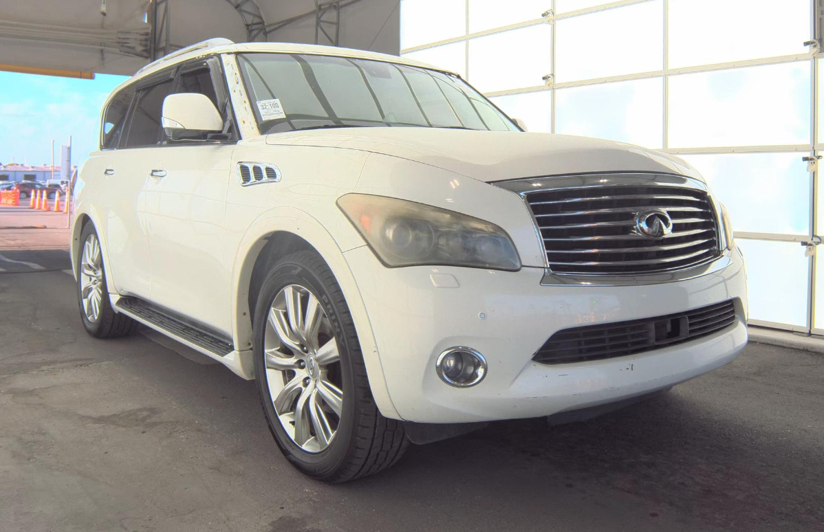 2012 Infiniti QX56 photo 3