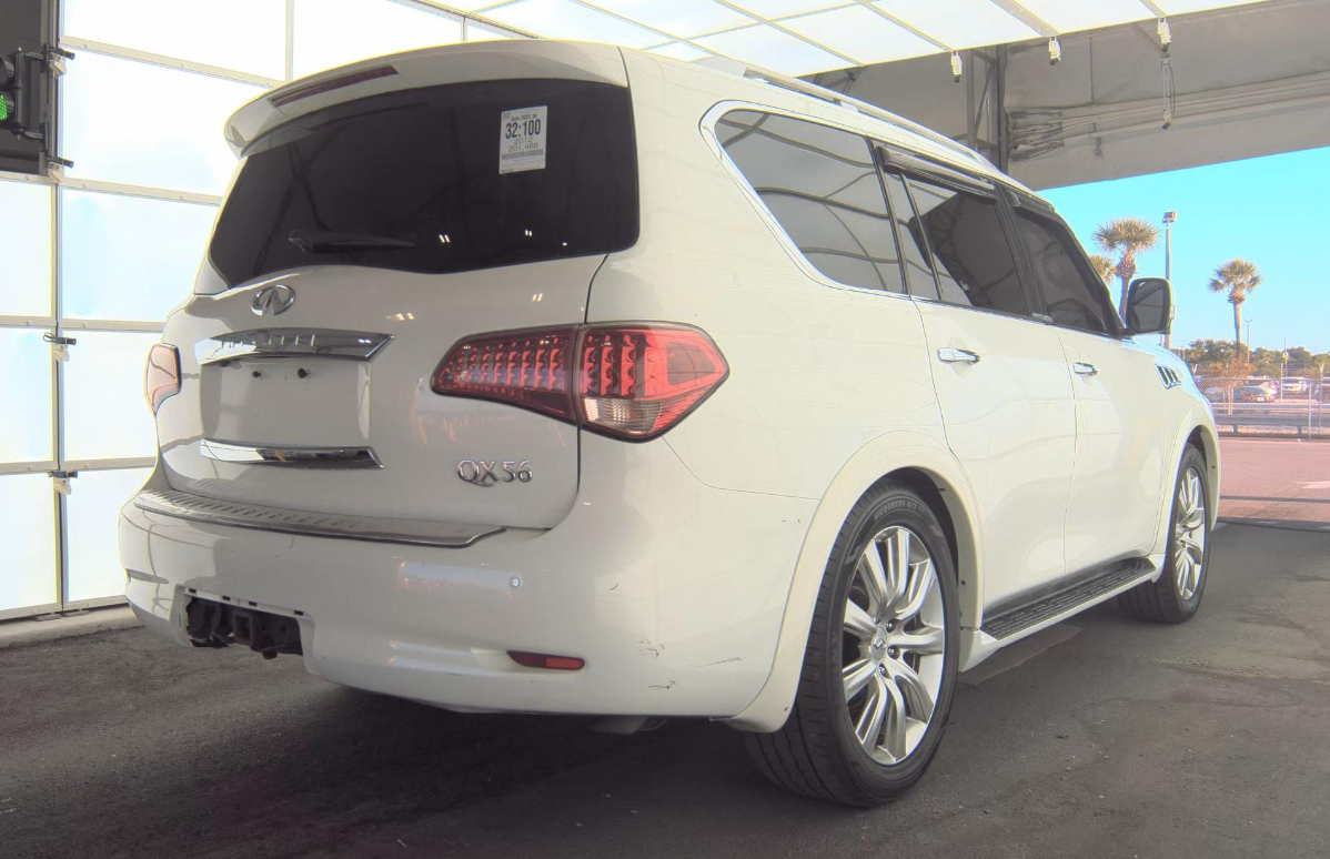 2012 Infiniti QX56 photo 4