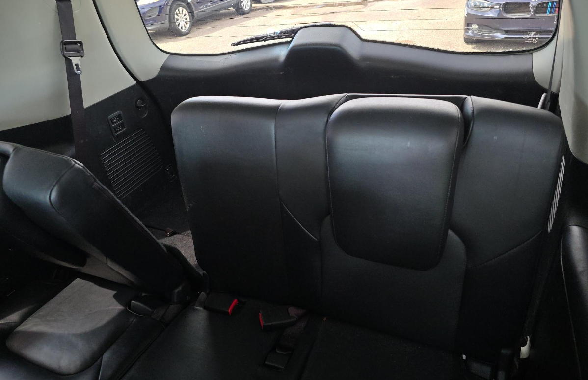 2012 Infiniti QX56 photo 10