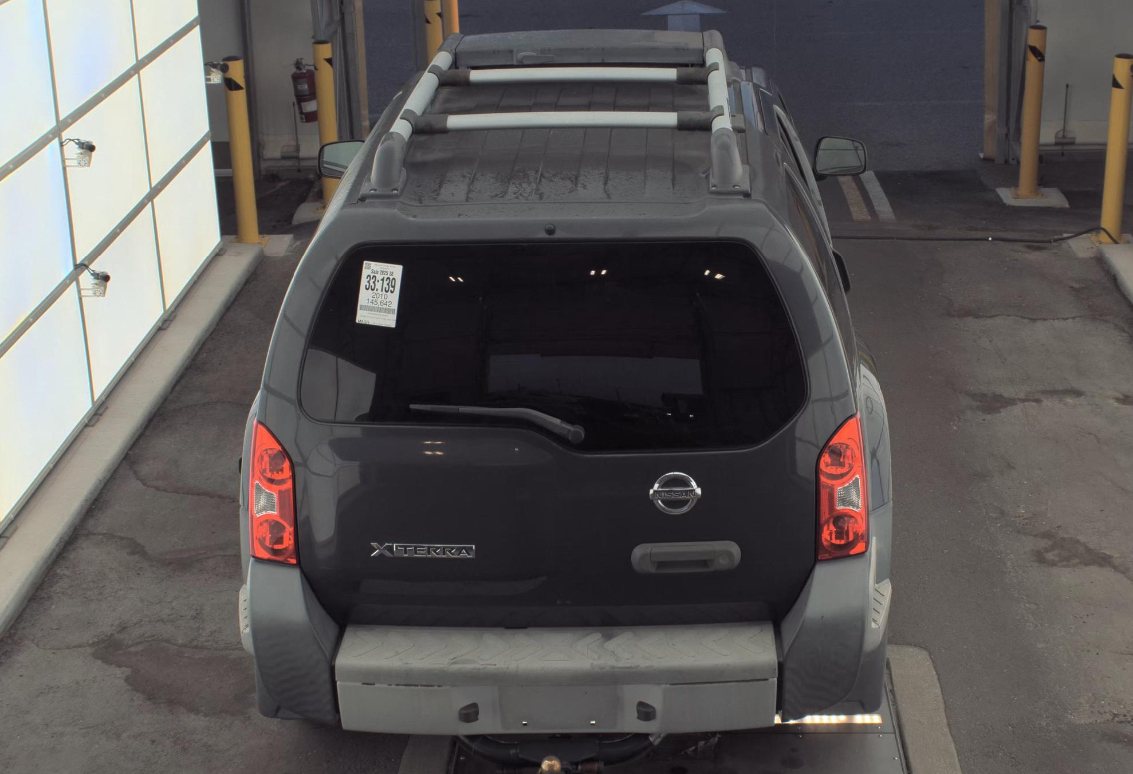 2010 Nissan Xterra photo 2