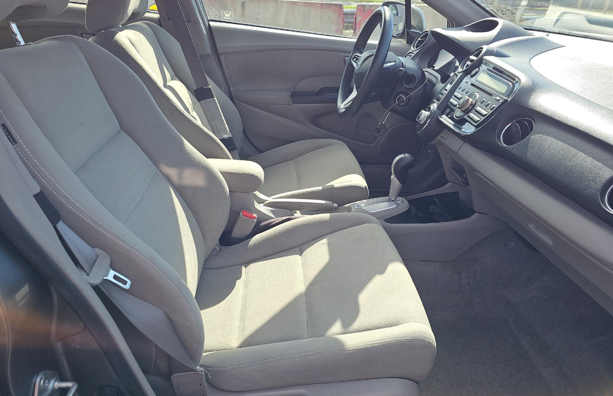 2013 Honda Insight LX photo 7